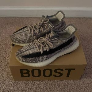 Yeezy Boost 350 V2